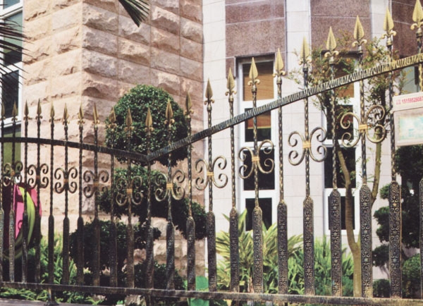 別墅庭院防護柵欄